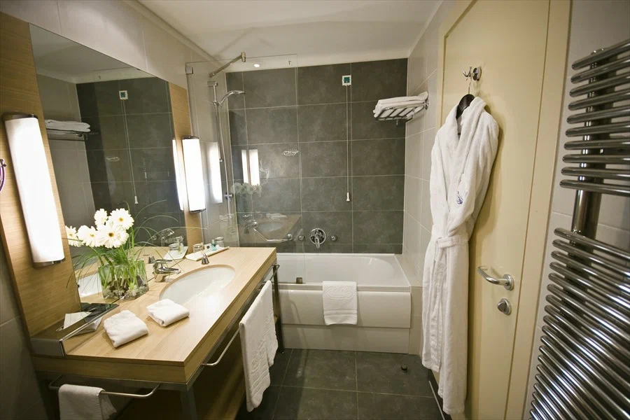 The Ultimate Guide to Hotel Bathrooms